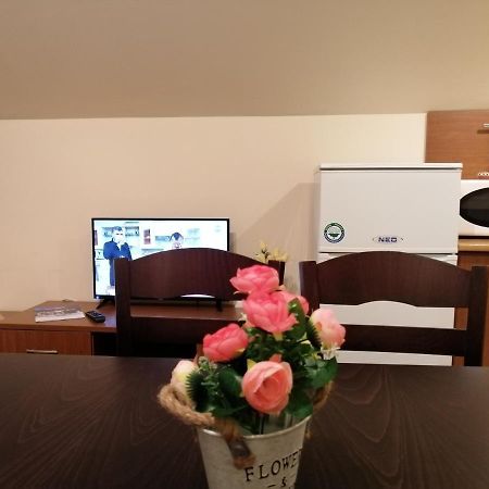 Studio At Home ปอมโปโรโว ภายนอก รูปภาพ